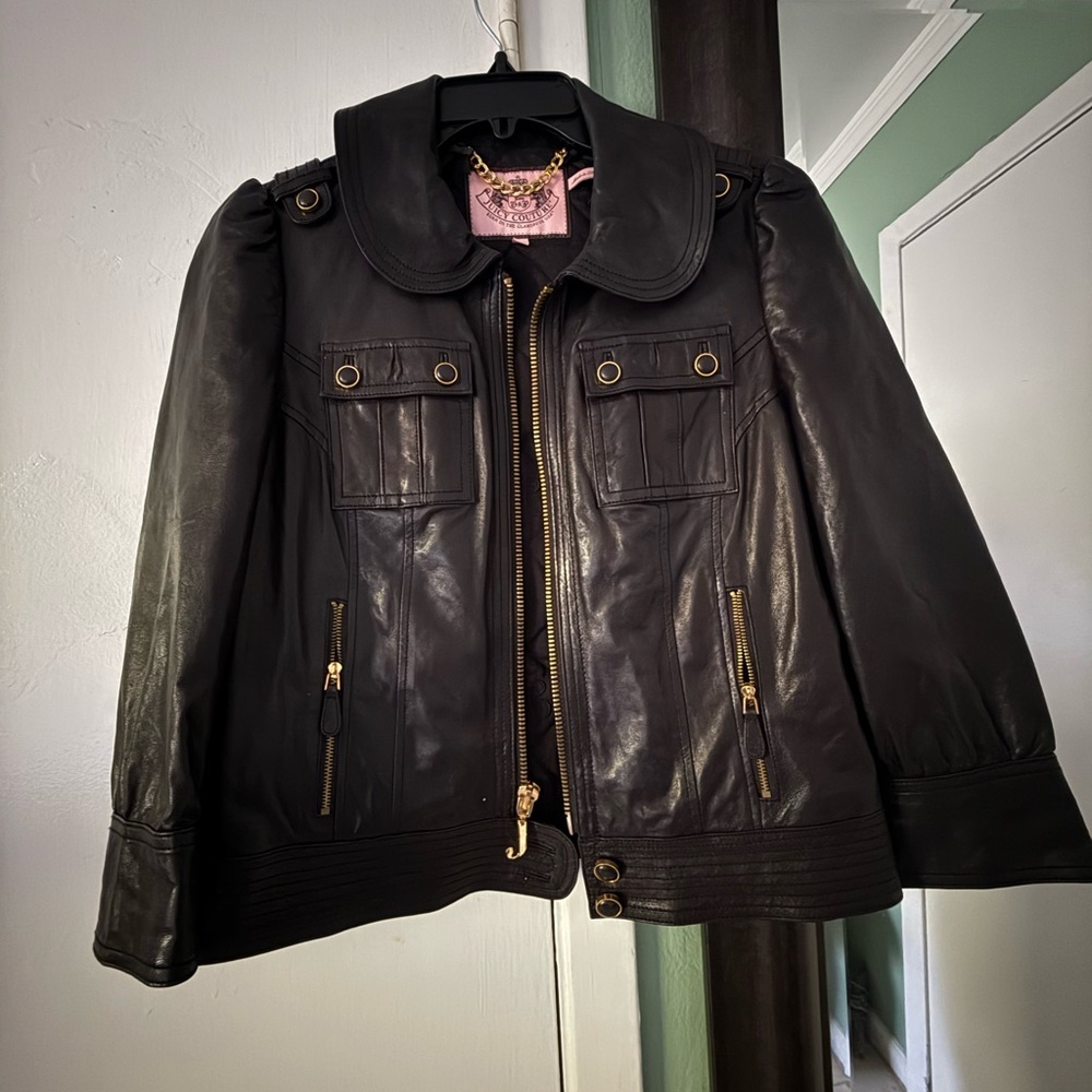 Juicy Couture classic vintage Black Leather Jacket with Gold Chain size S